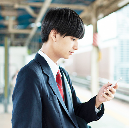 矯正をするかどうか悩んでいる